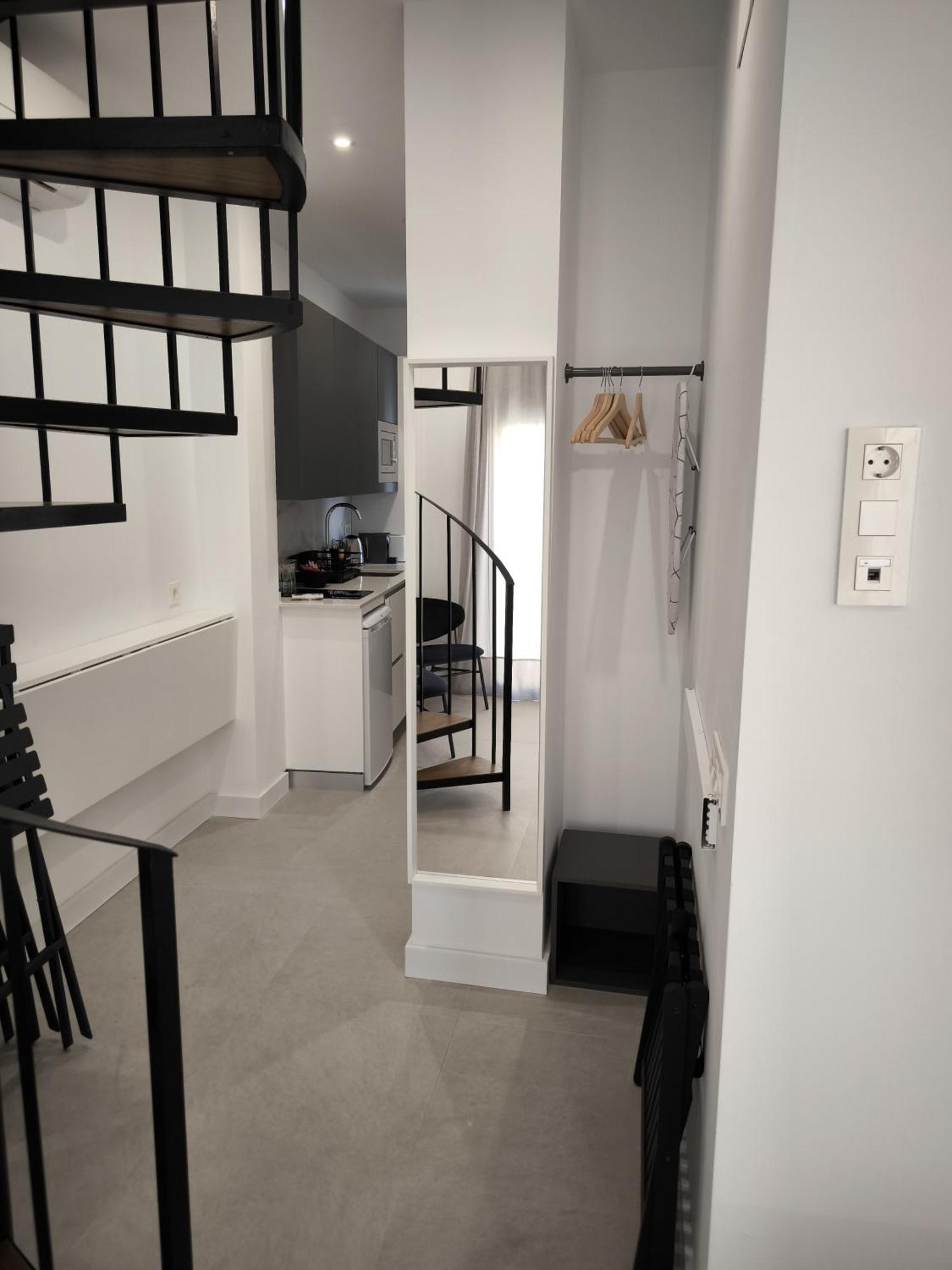Aparthotel Capuchinos 31 Málaga Esterno foto